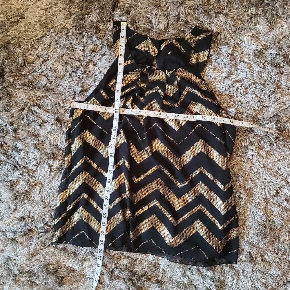Iz Buyer Evening Tank Top